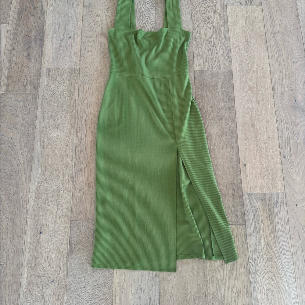 Reformation Cassi Knit Dress in Palm Green Medium - Picture 4 of 9